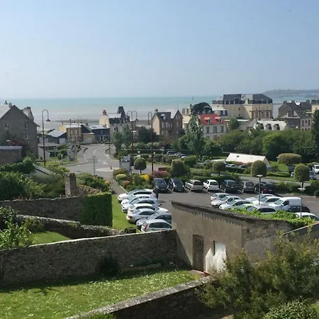 Vue Magnifique Sur *